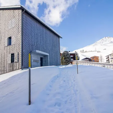 Alpin Panorama - Direkt An Der Bergbahn - By 阿罗萨